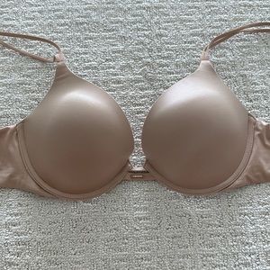 Victoria’s Secret Very Sexy Push-Up Bra 34C in Beige